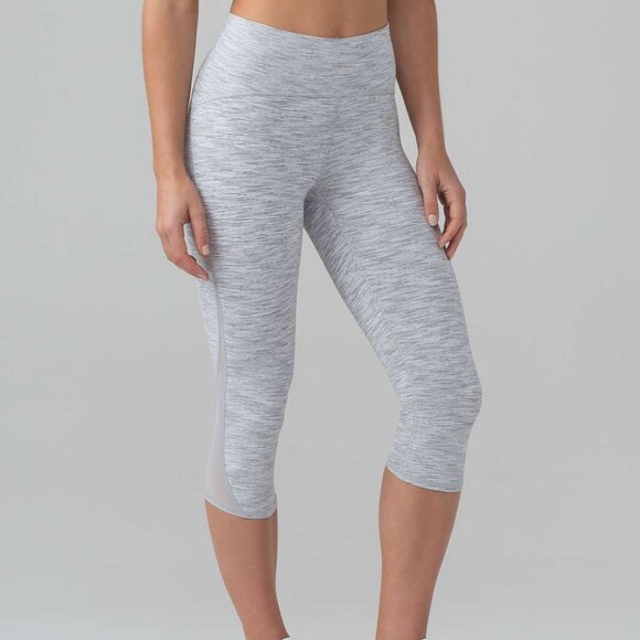 Women's Lululemon Train Times Crop Wee Are From Space Grey Gray White Size 4 - Picture 4 of 12